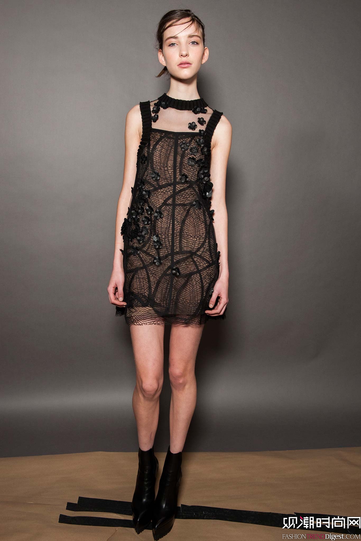 Vera Wang 2015�ﶬŮװϵ�и���ͼƬ