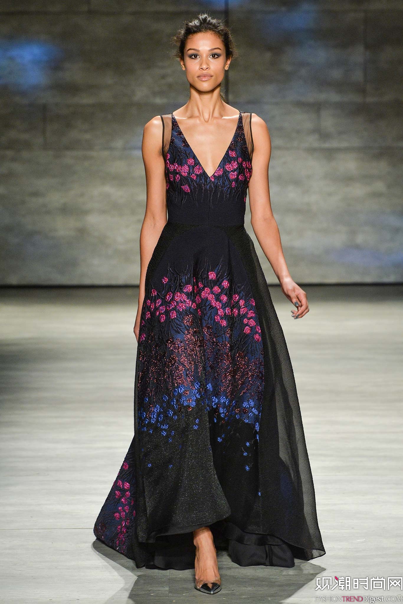 Lela Rose 2015�ﶬŮװϵ�и���ͼƬ