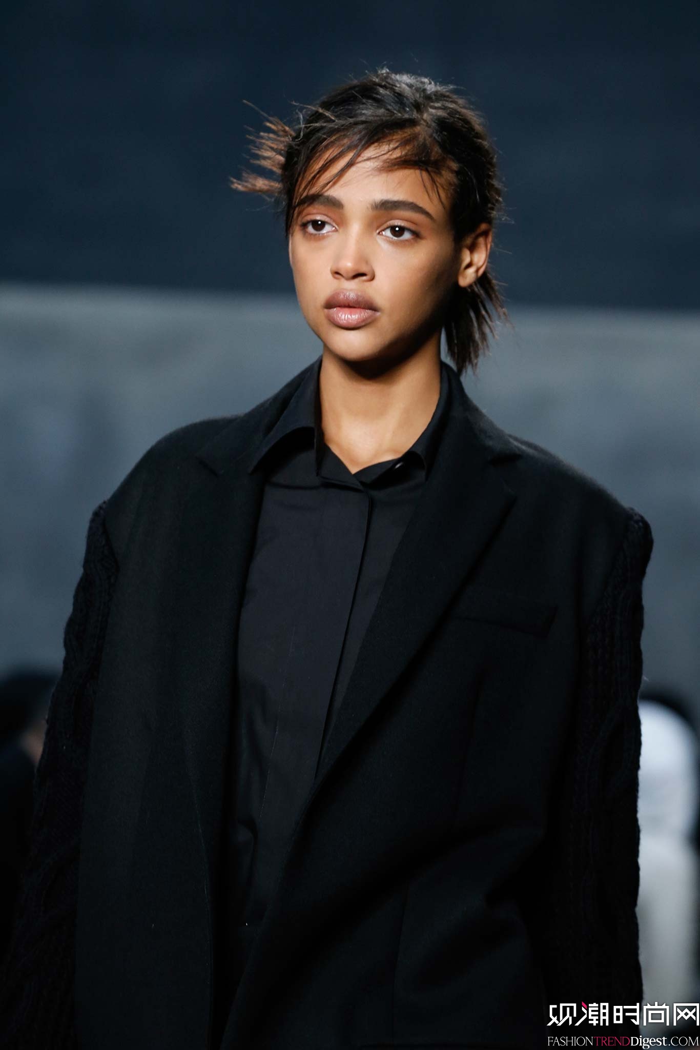Vera Wang 2015�ﶬŮװϵ�и���ͼƬ