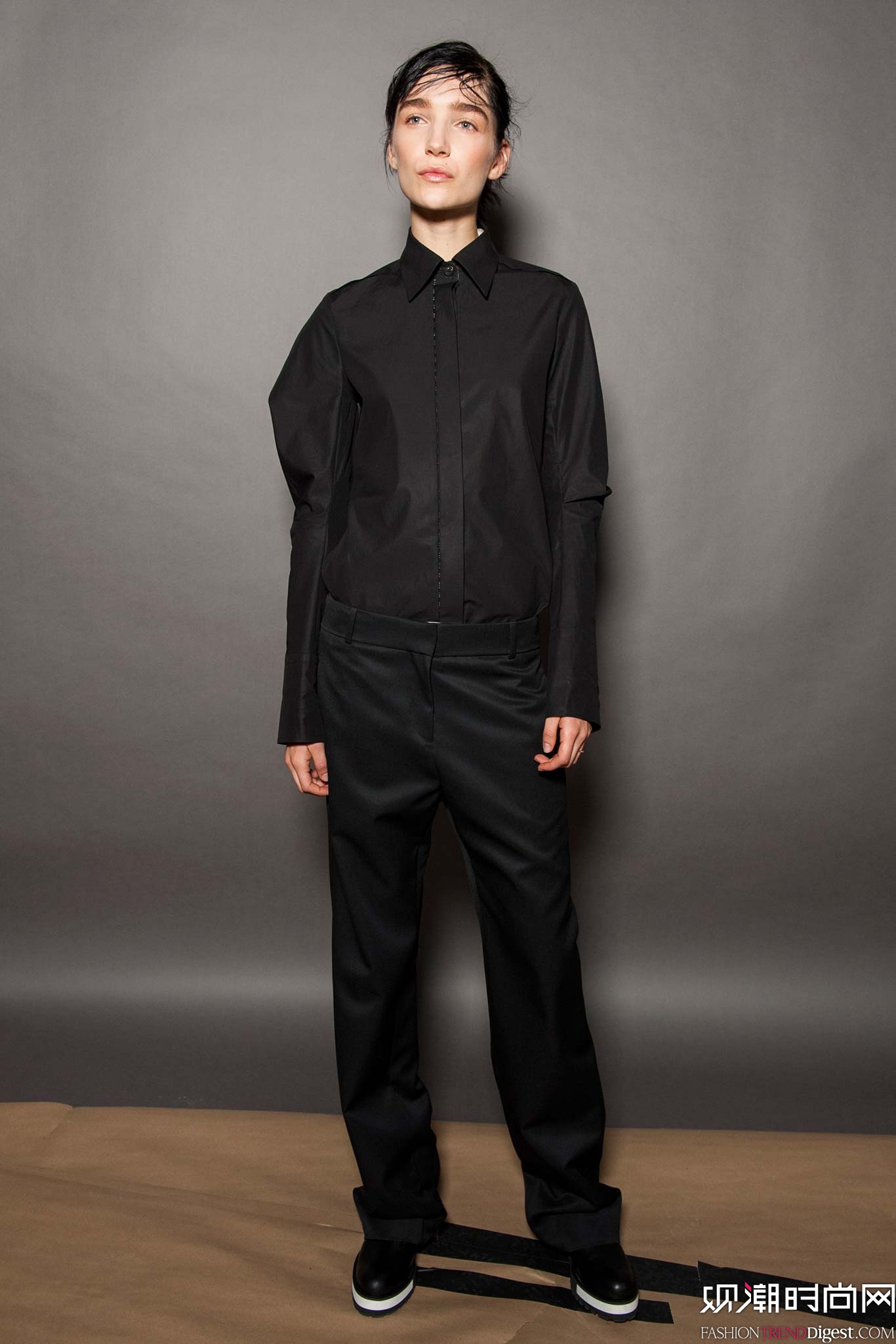 Vera Wang 2015�ﶬŮװϵ�и���ͼƬ
