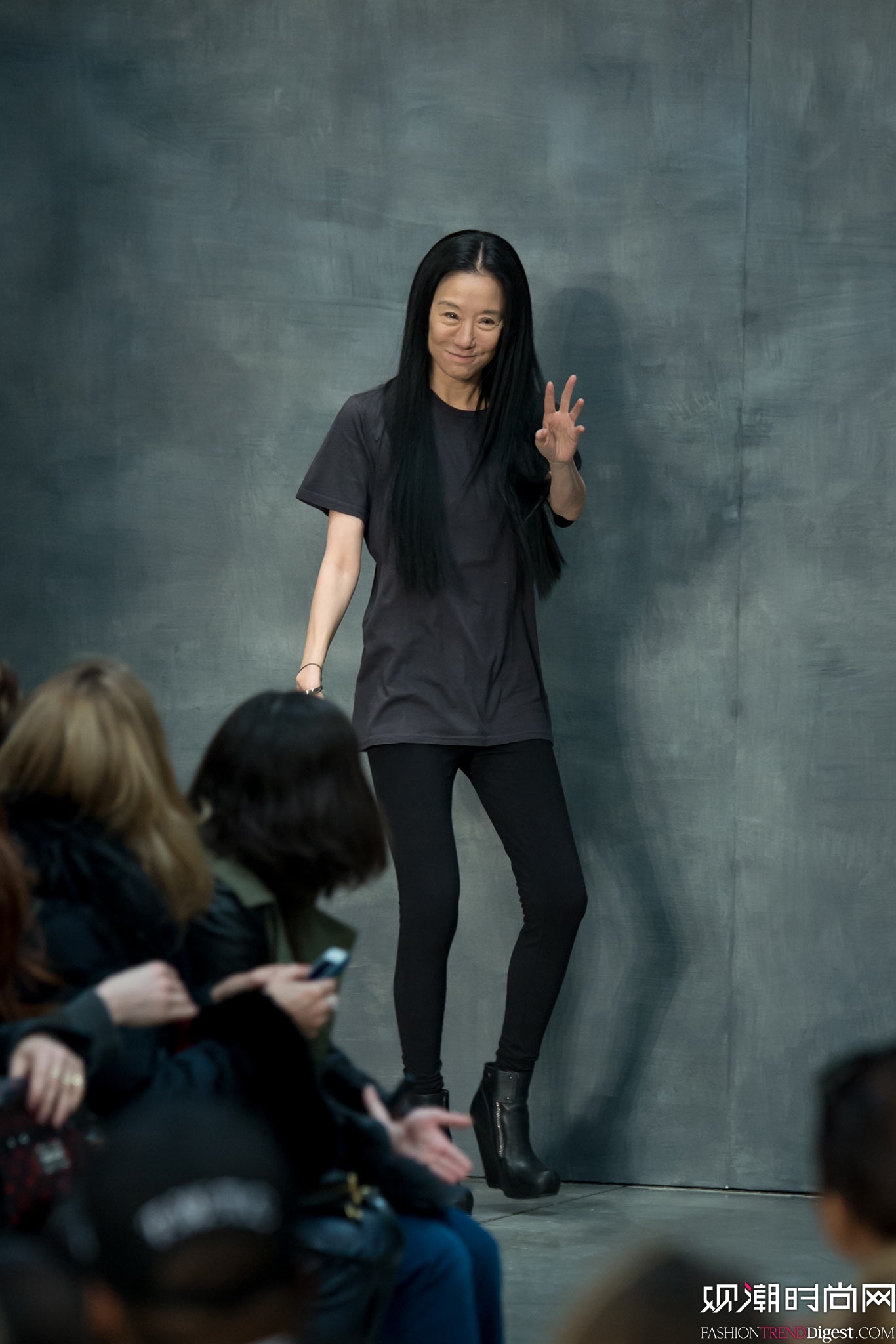 Vera Wang 2015�ﶬŮװϵ�и���ͼƬ