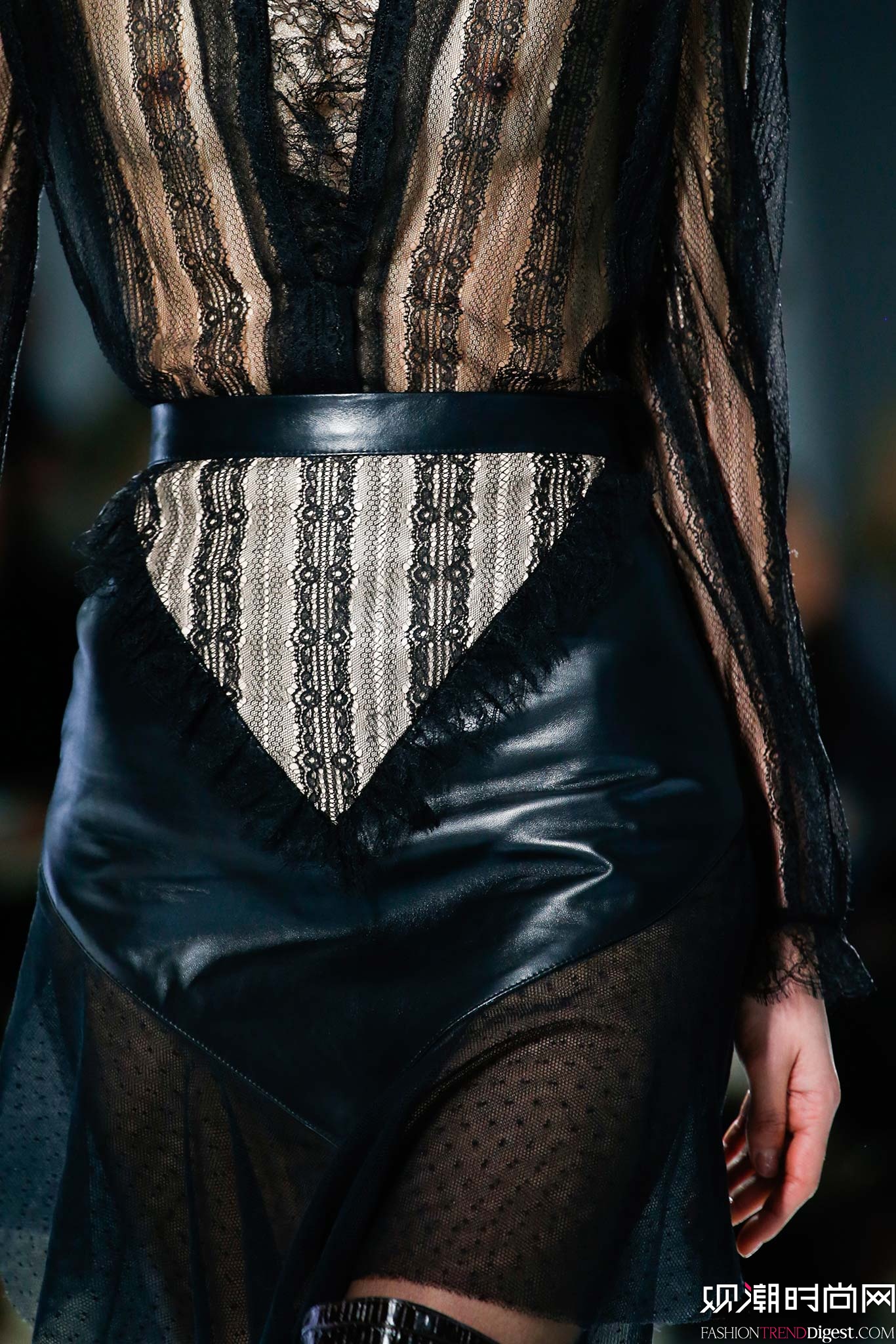 Rodarte 2015�ﶬŮװϵ�и���ͼƬ