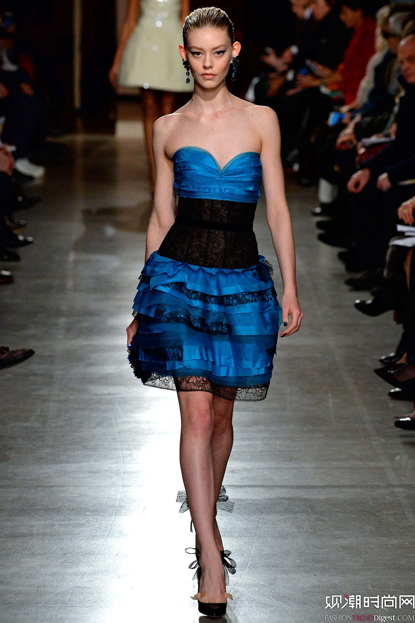 Oscar de la Renta 2015ﶬŮװϵиͼƬ