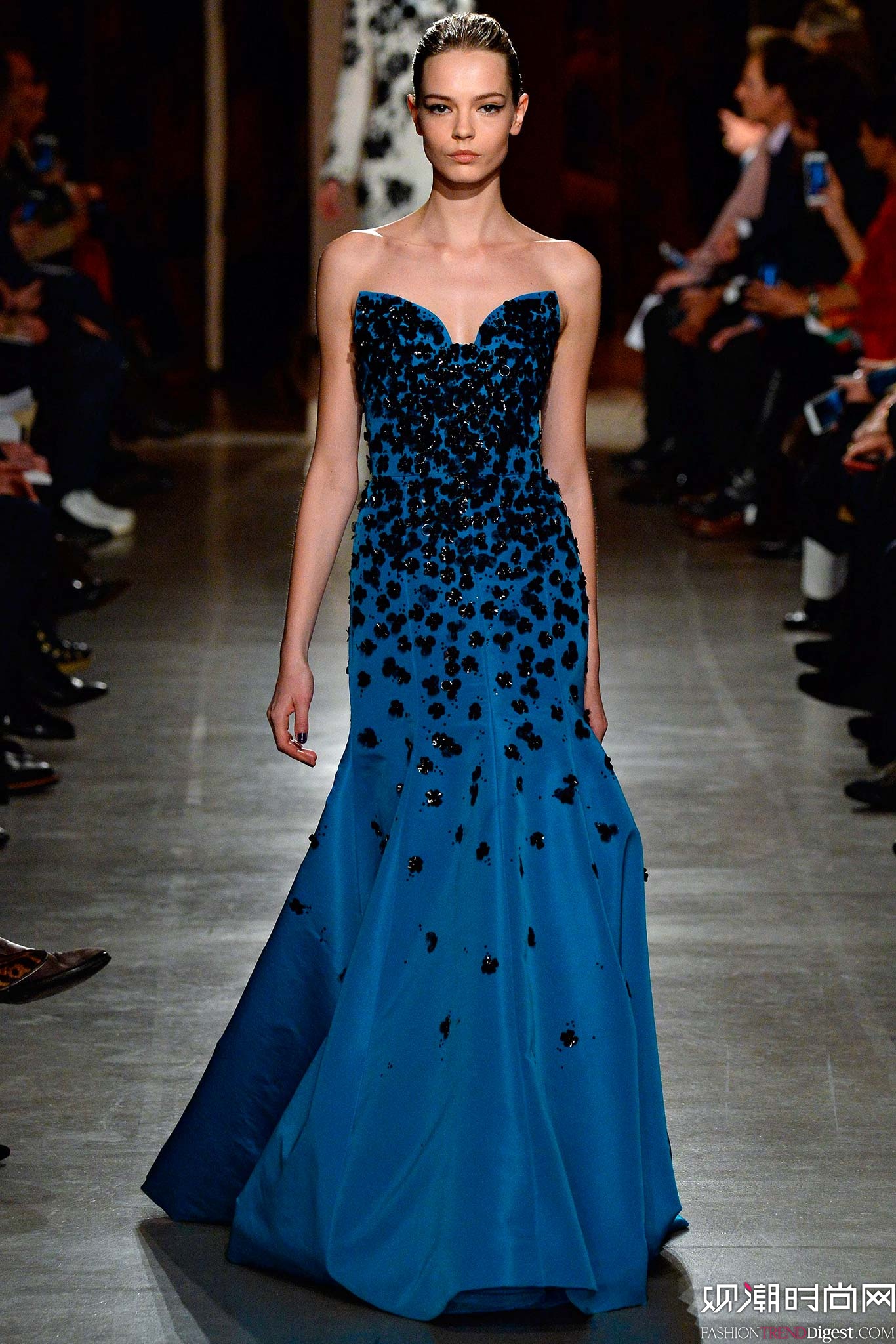 Oscar de la Renta 2015ﶬŮװϵиͼƬ