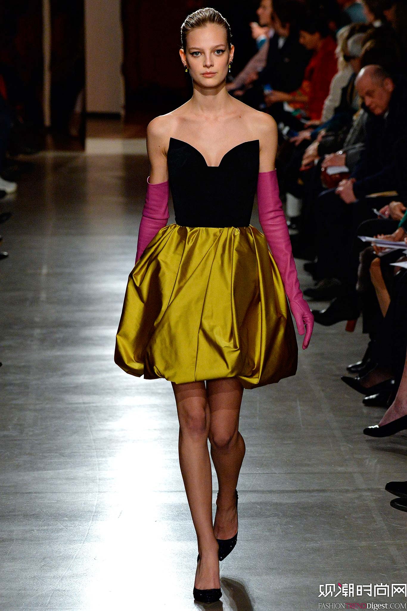 Oscar de la Renta 2015ﶬŮװϵиͼƬ