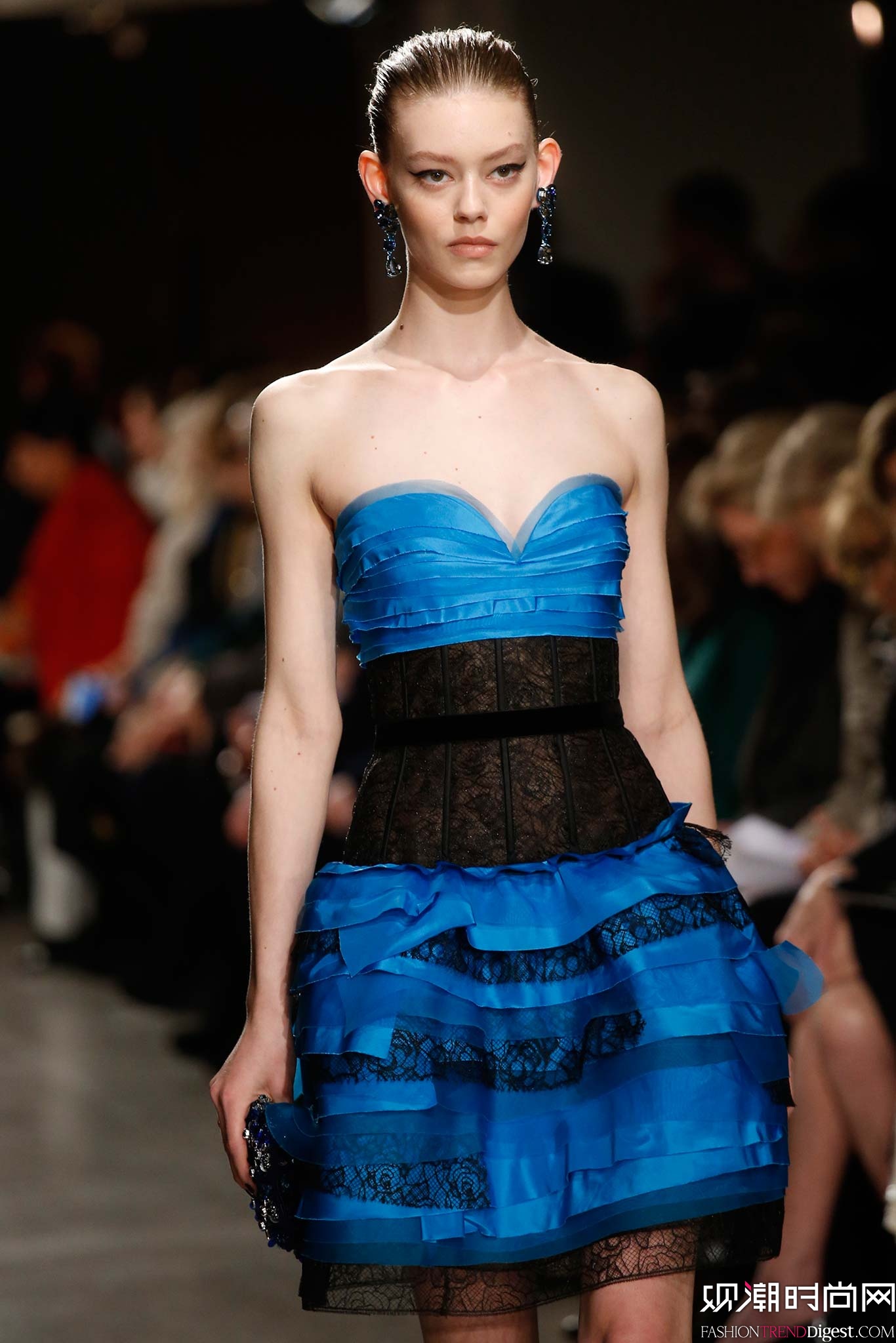 Oscar de la Renta 2015ﶬŮװϵиͼƬ