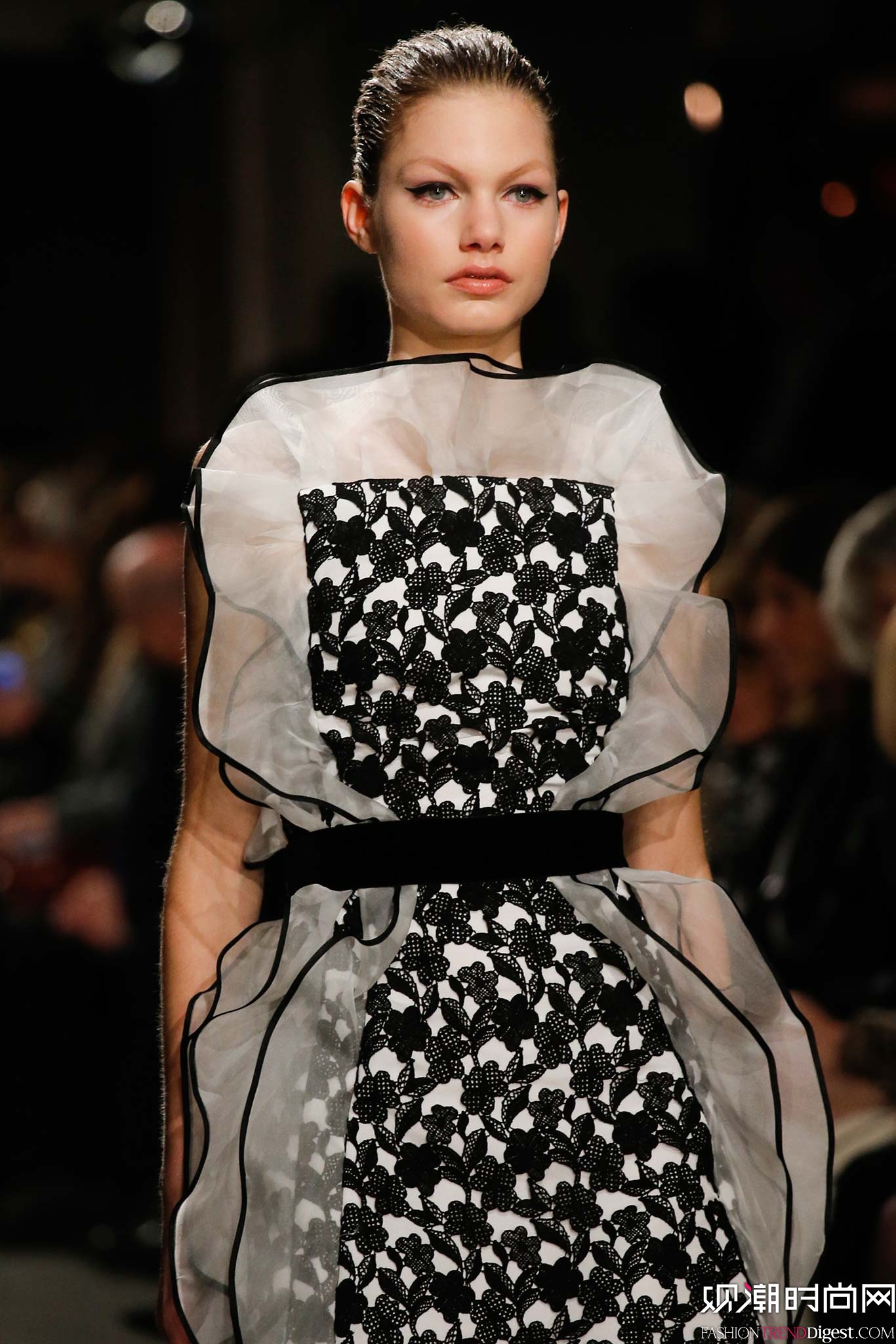 Oscar de la Renta 2015ﶬŮװϵиͼƬ