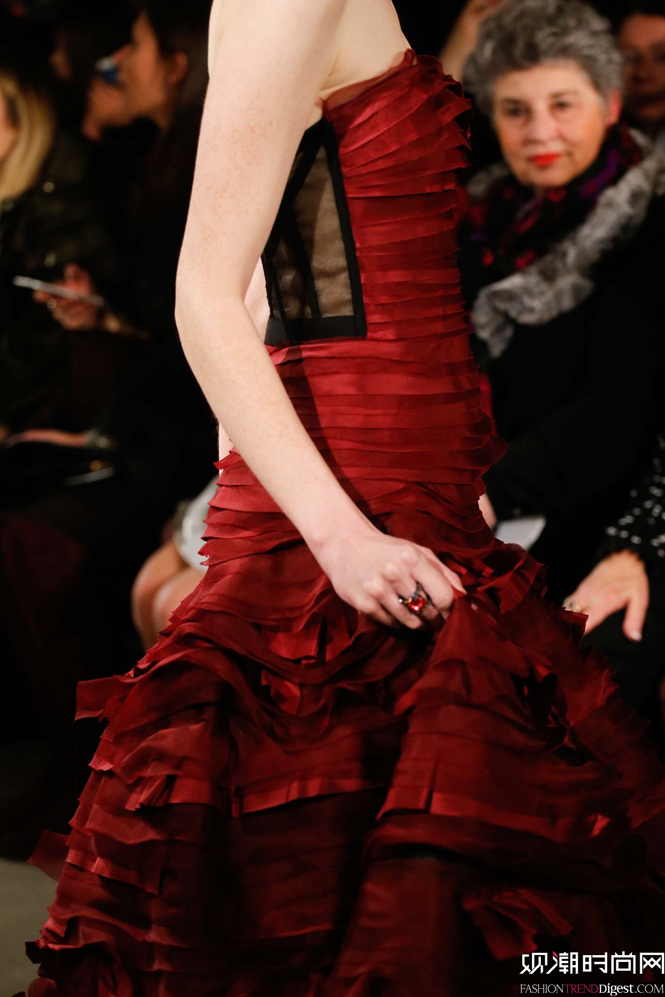 Oscar de la Renta 2015ﶬŮװϵиͼƬ