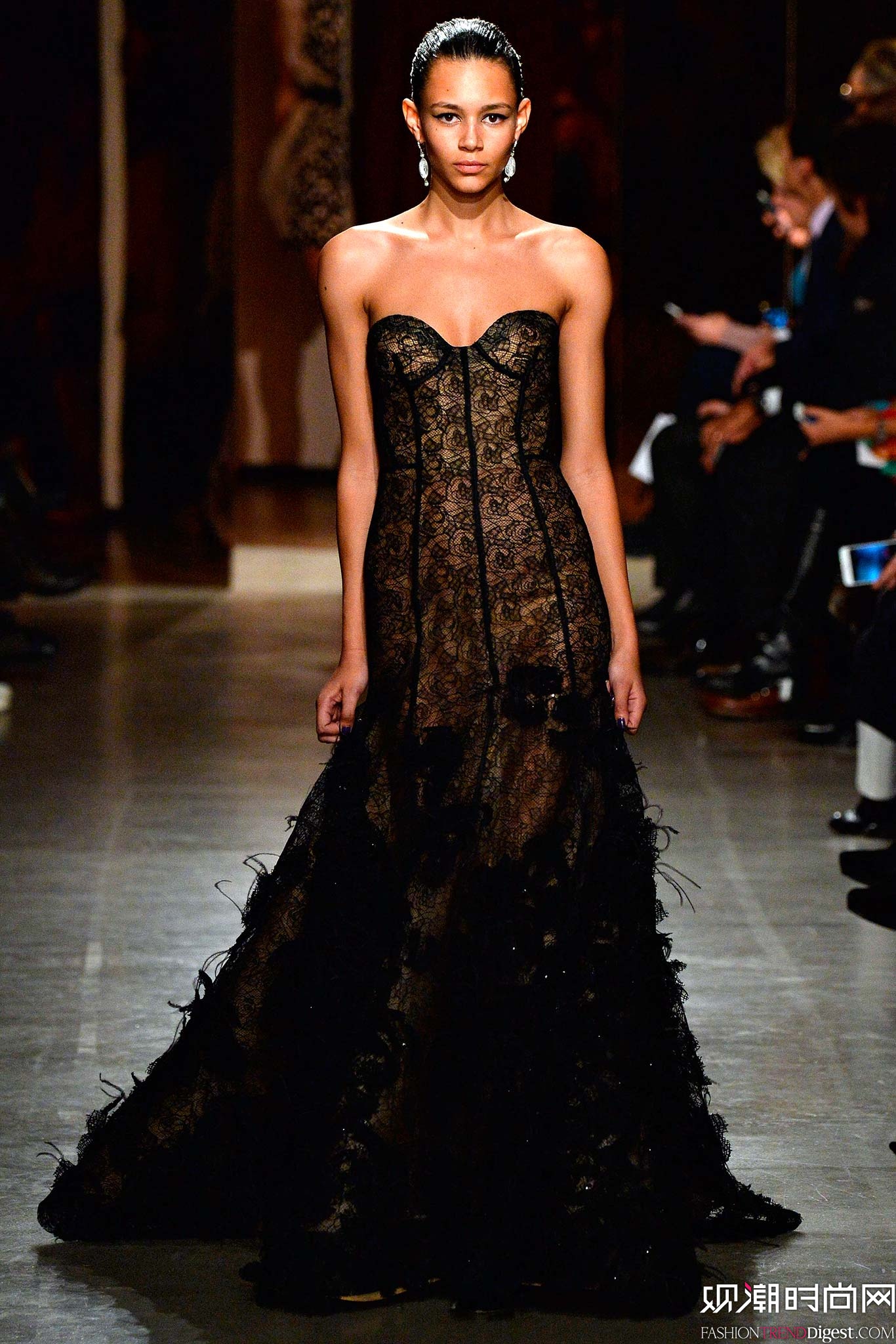 Oscar de la Renta 2015ﶬŮװϵиͼƬ