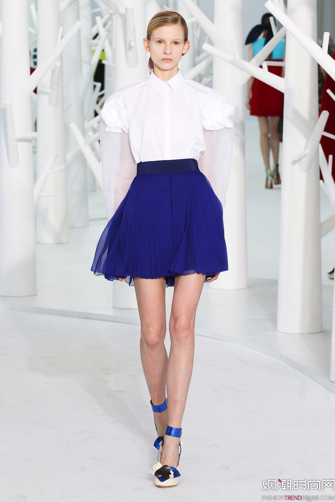 Delpozo 2015ﶬŮװϵиͼƬ