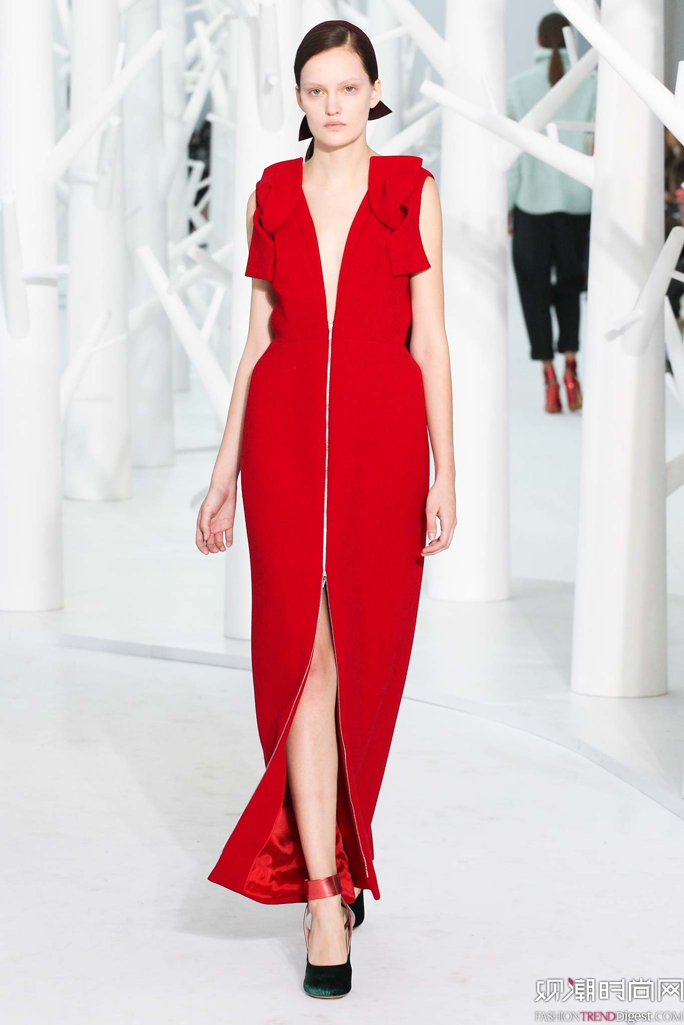 Delpozo 2015ﶬŮװϵиͼƬ