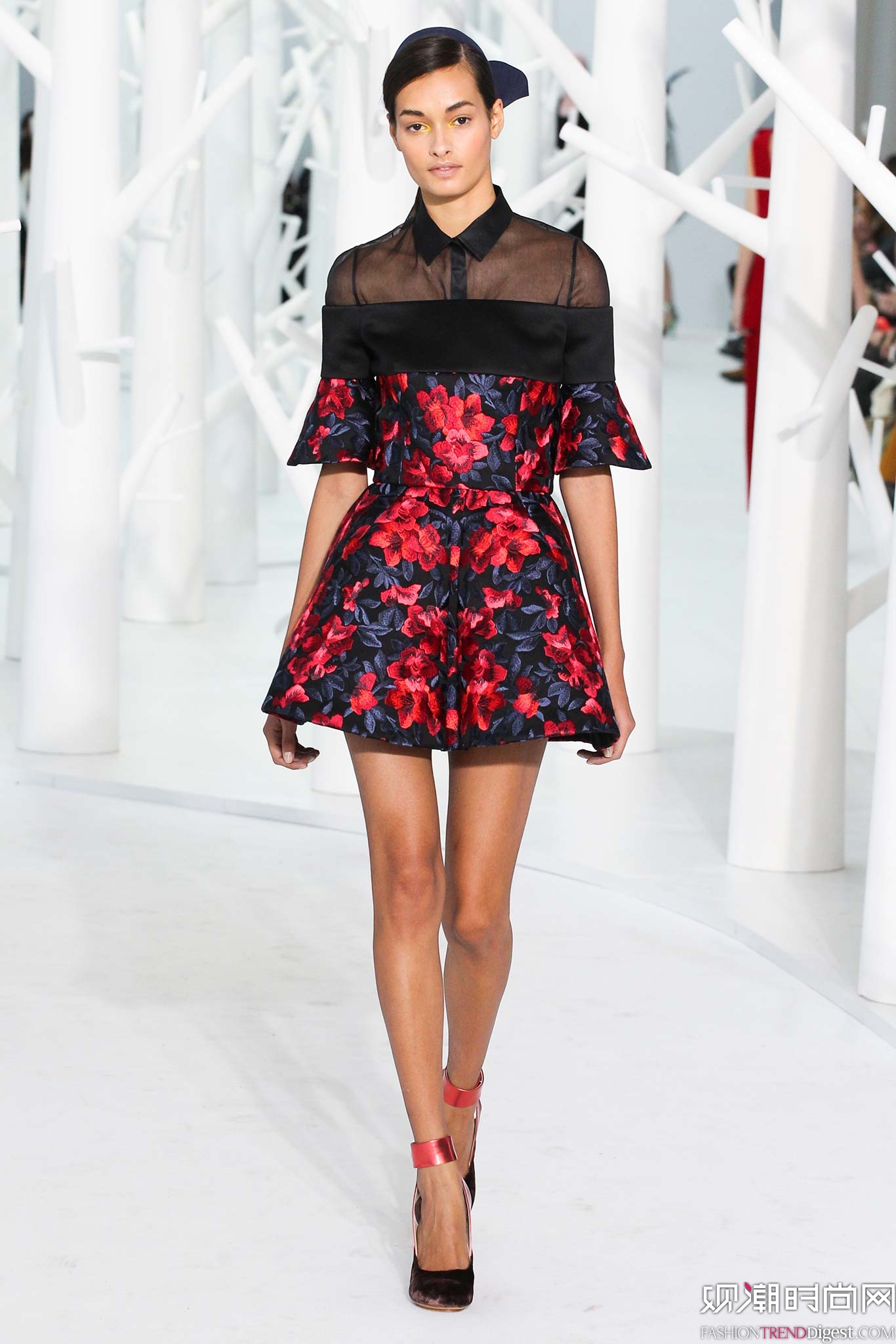 Delpozo 2015ﶬŮװϵиͼƬ