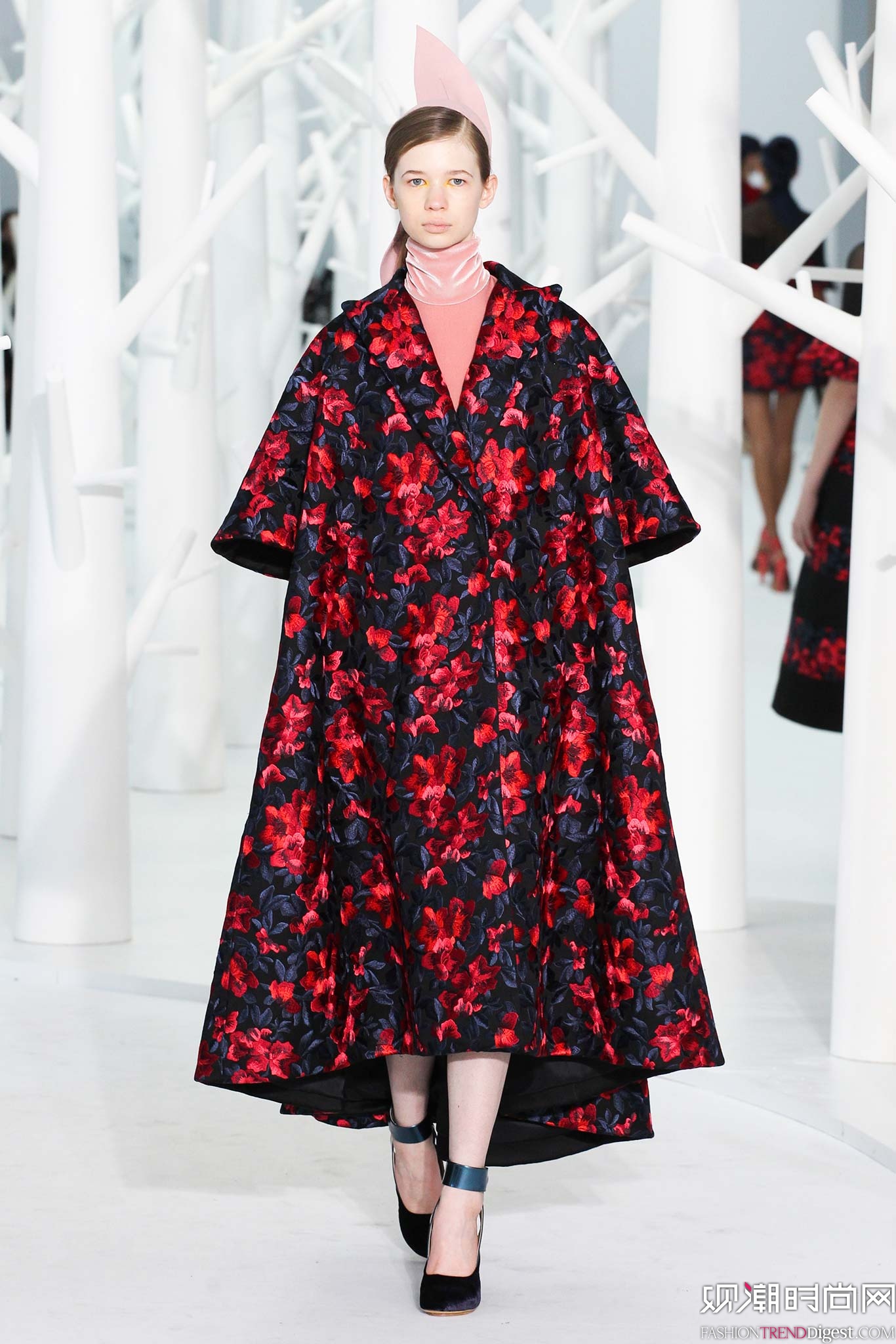 Delpozo 2015ﶬŮװϵиͼƬ