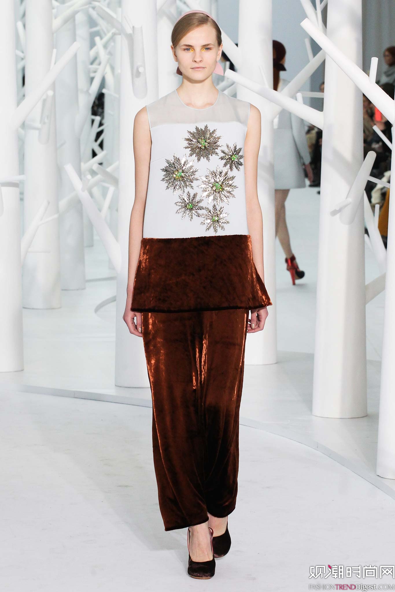 Delpozo 2015ﶬŮװϵиͼƬ