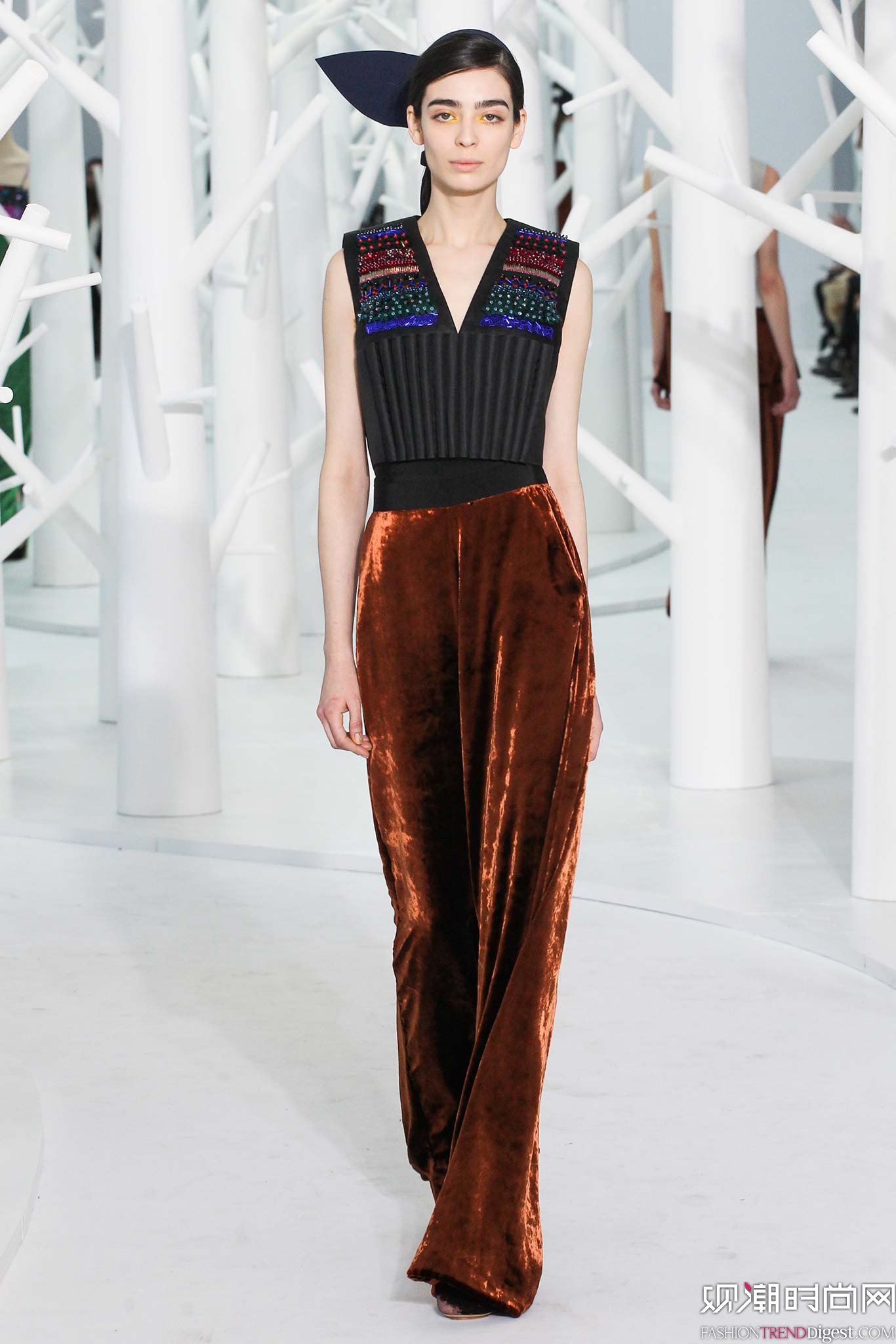 Delpozo 2015ﶬŮװϵиͼƬ