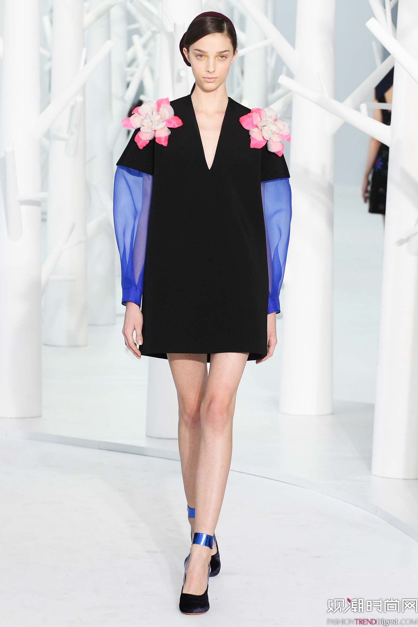 Delpozo 2015ﶬŮװϵиͼƬ