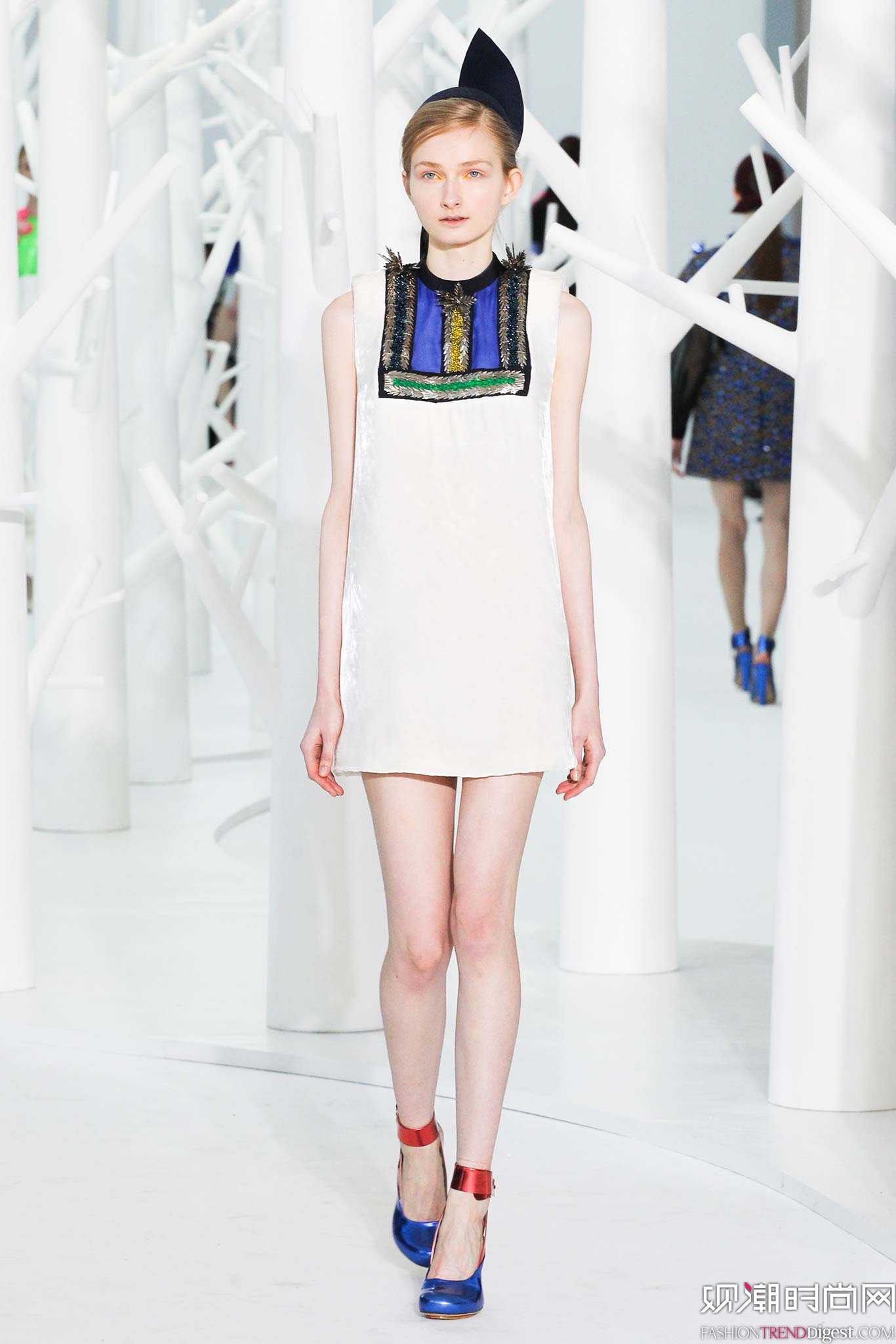 Delpozo 2015ﶬŮװϵиͼƬ