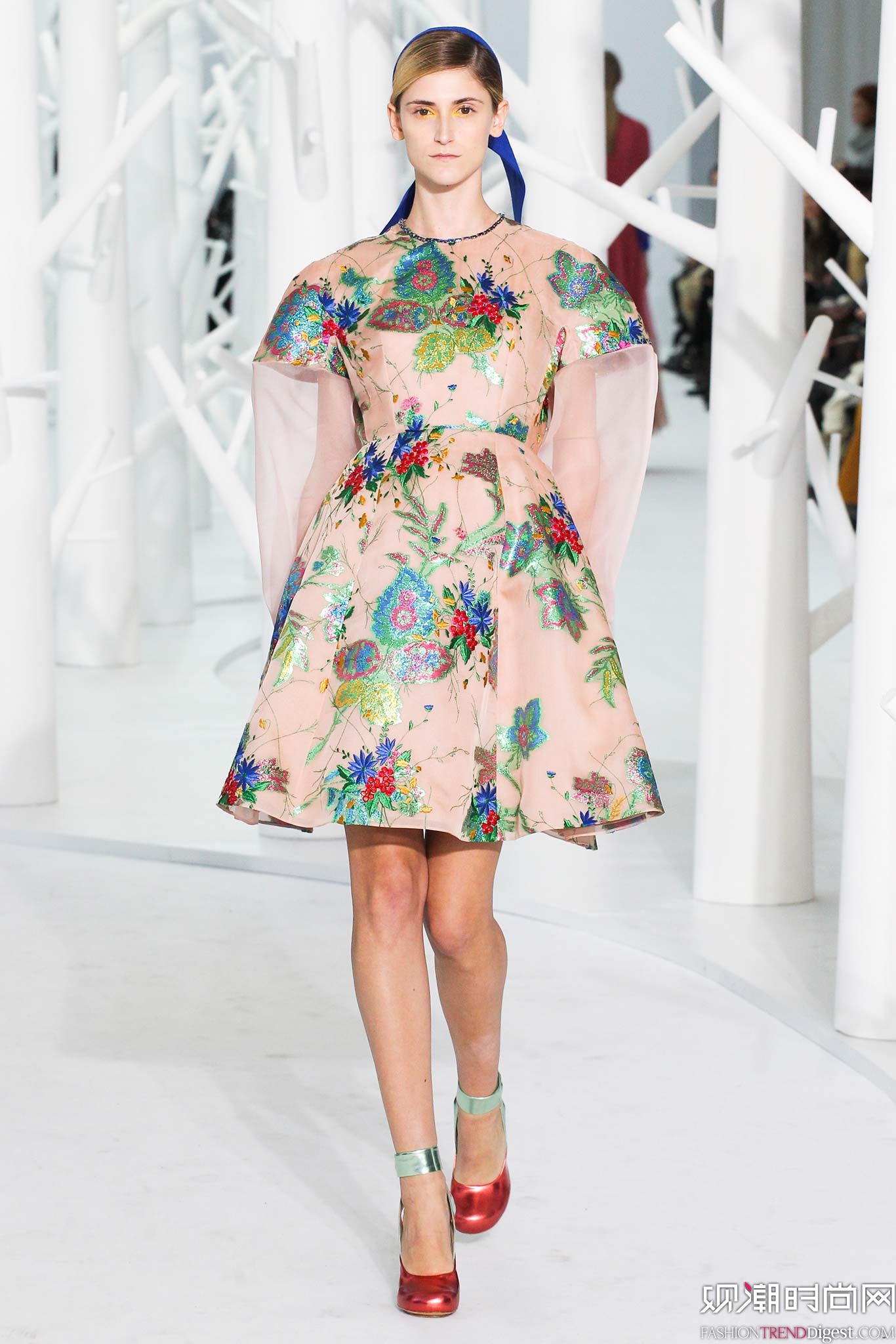 Delpozo 2015ﶬŮװϵиͼƬ