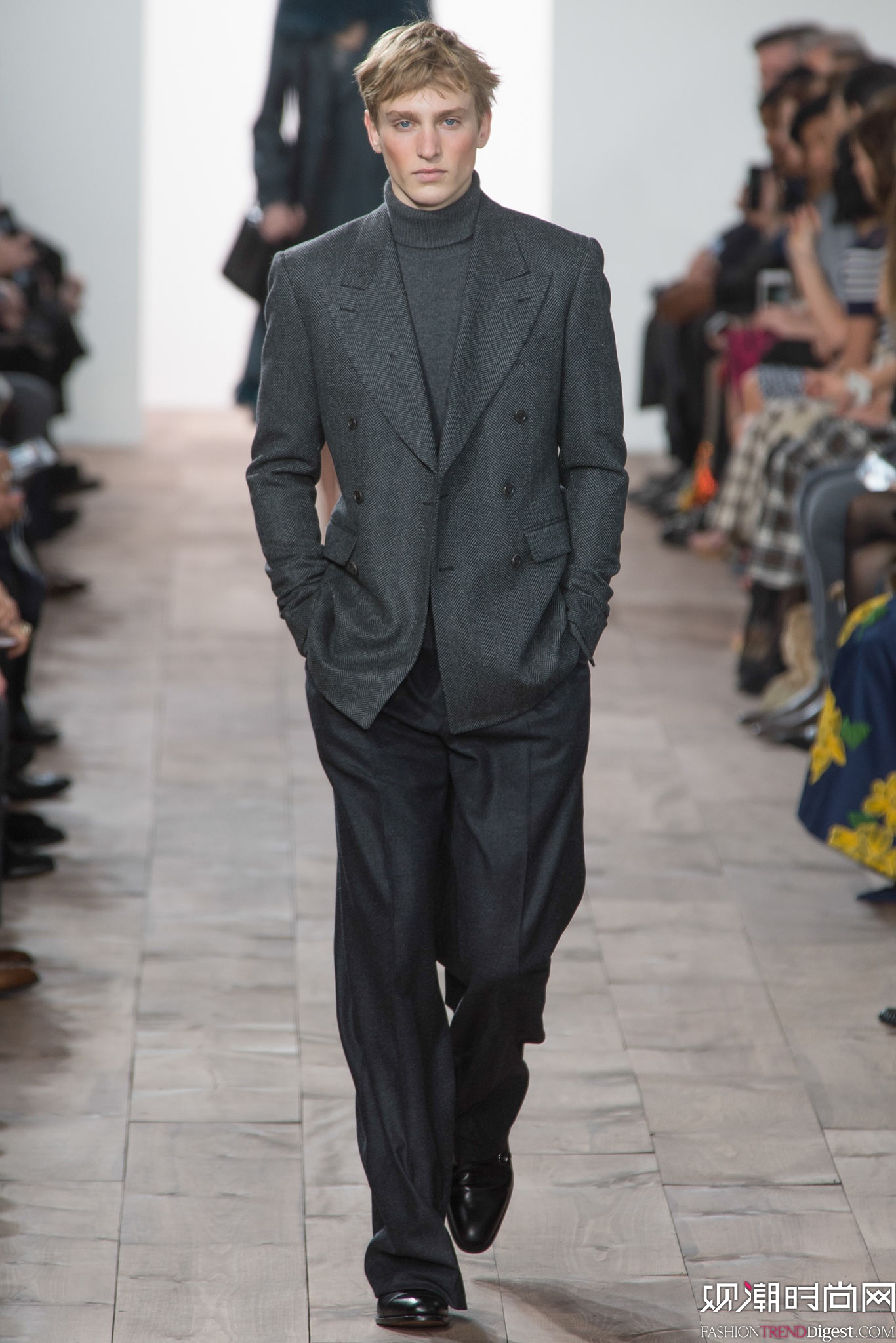 Michael Kors 2015�ﶬŮװϵ�и���ͼƬ