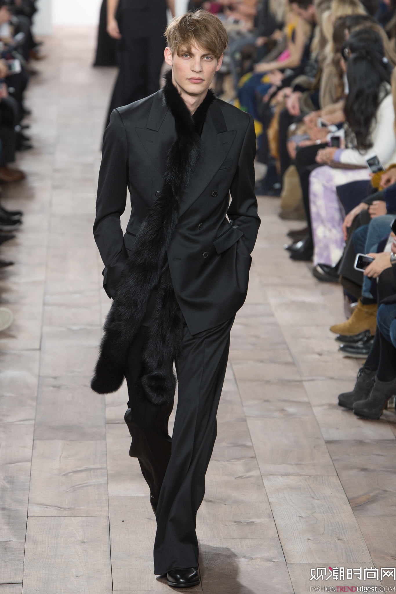 Michael Kors 2015�ﶬŮװϵ�и���ͼƬ