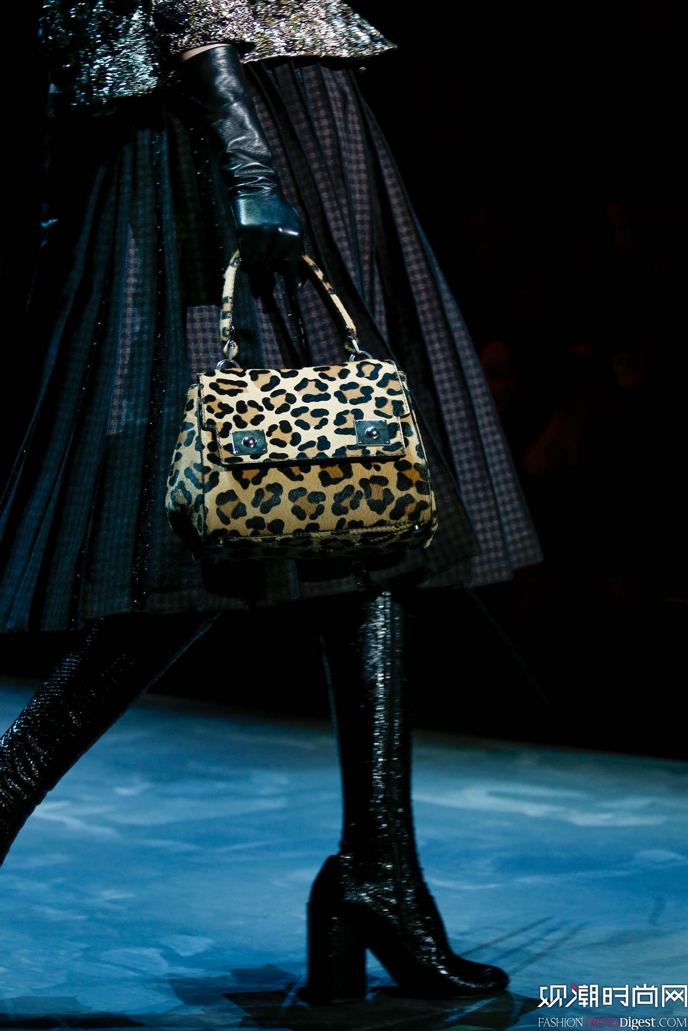 Marc Jacobs 2015ﶬŮװϵиͼƬ