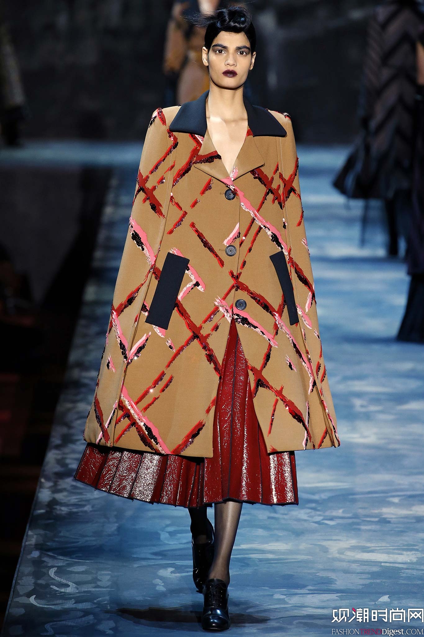 Marc Jacobs 2015ﶬŮװϵиͼƬ