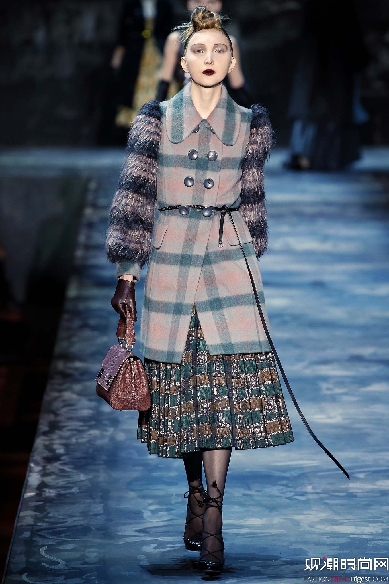 Marc Jacobs 2015ﶬŮװϵиͼƬ