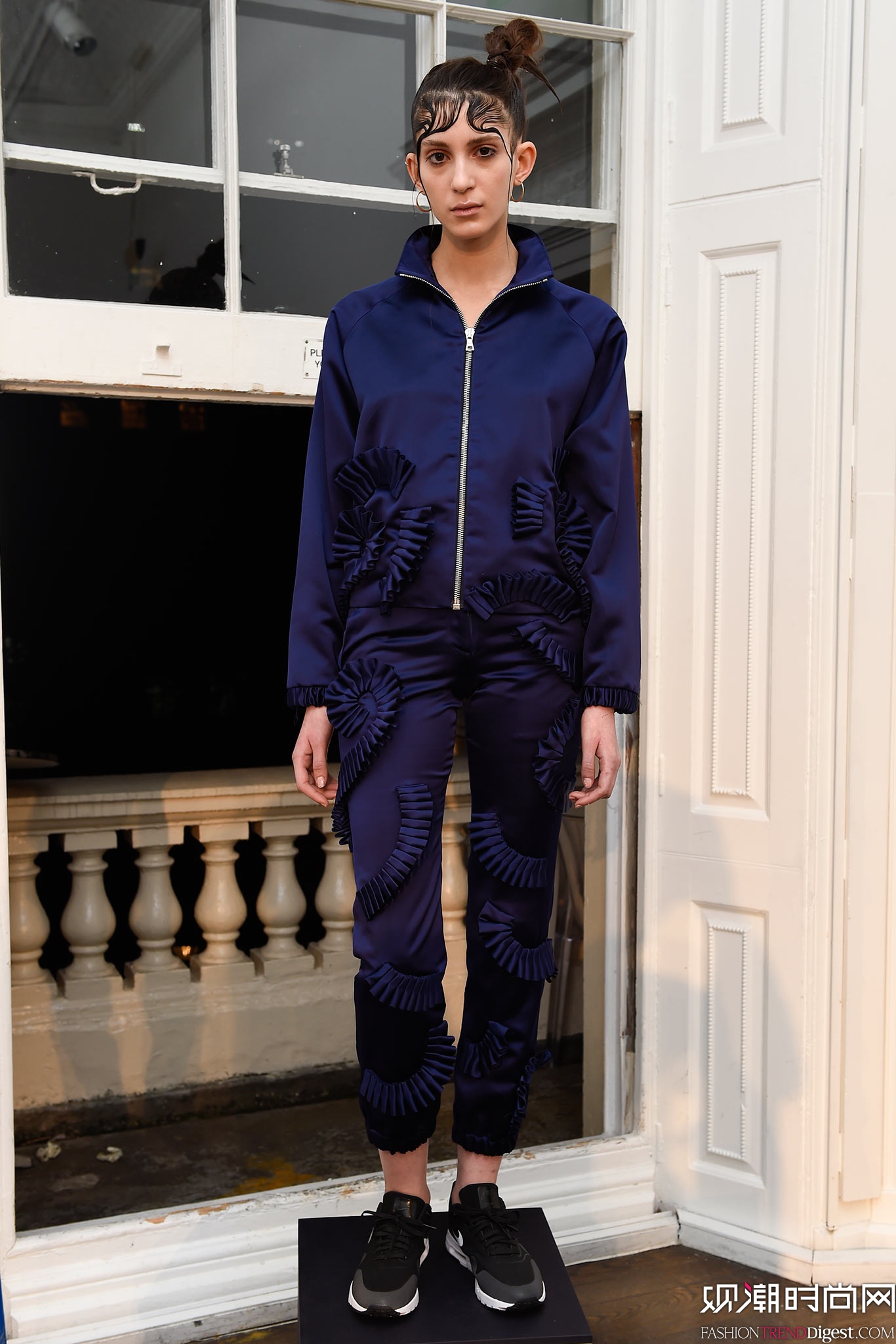 Fashion East 2015ﶬŮbϵиDƬ