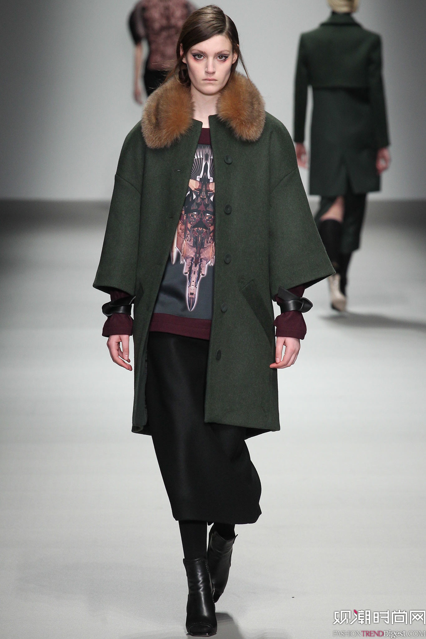 Jean-Pierre Braganza 2015ﶬŮװϵиͼƬ