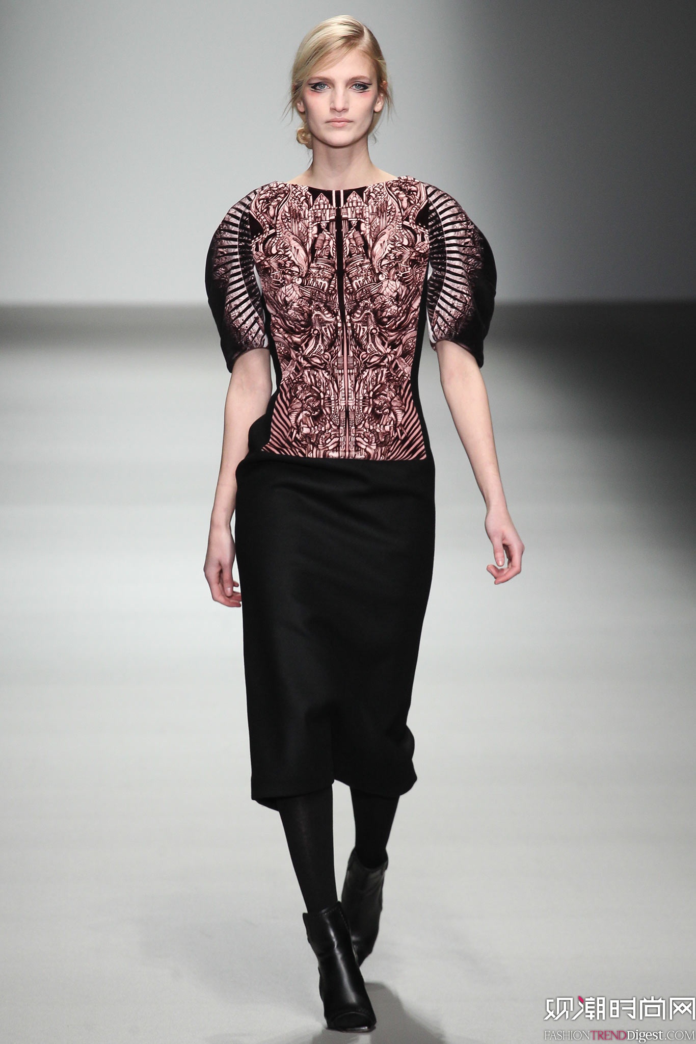 Jean-Pierre Braganza 2015ﶬŮװϵиͼƬ