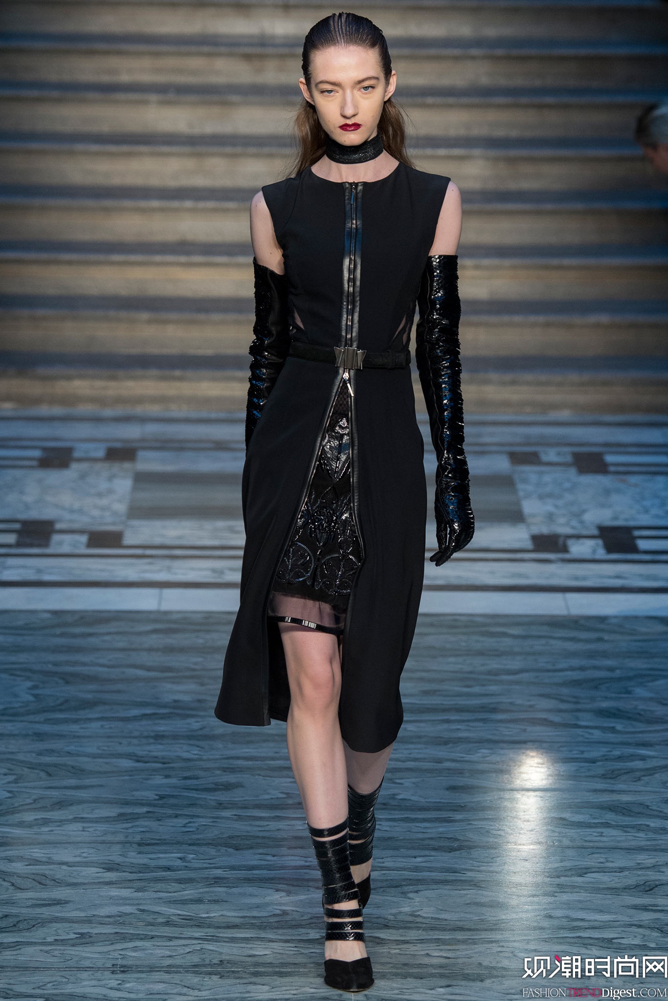 Julien Macdonald 2015ﶬŮװϵиͼƬ