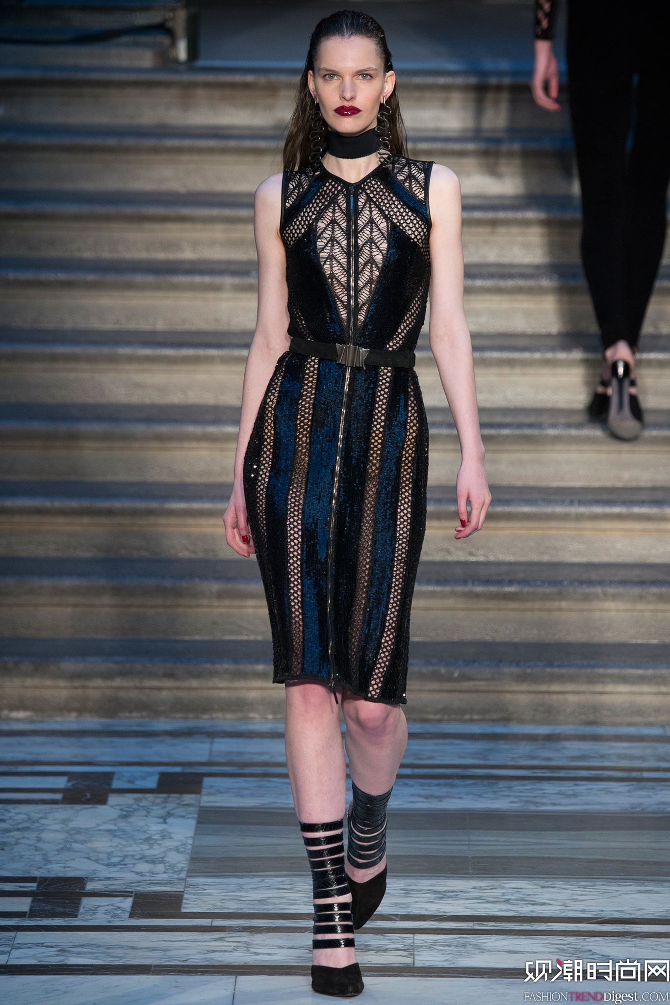 Julien Macdonald 2015ﶬŮװϵиͼƬ