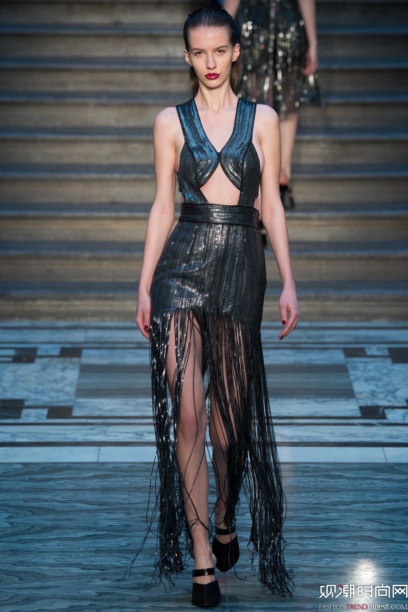 Julien Macdonald 2015ﶬŮװϵиͼƬ