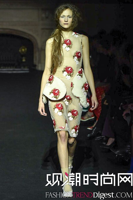 Simone Rocha 2015ﶬʱװϵ㳡ͼƬ