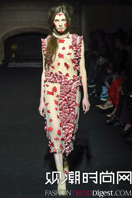 Simone Rocha 2015ﶬʱװϵ㳡ͼƬ