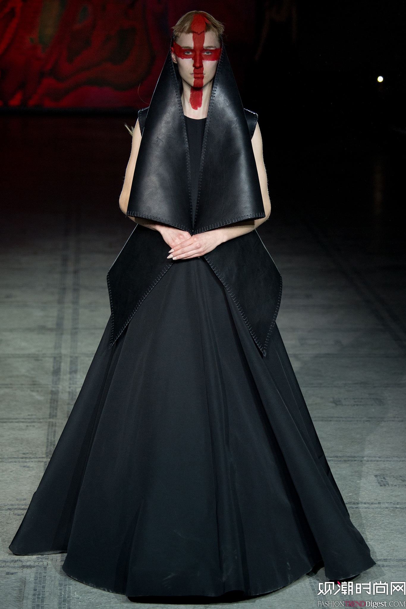 Gareth Pugh 2015ﶬʱװϵ㳡ͼƬ