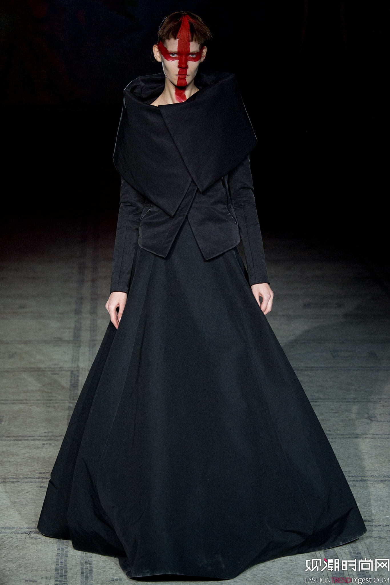 Gareth Pugh 2015ﶬʱװϵ㳡ͼƬ