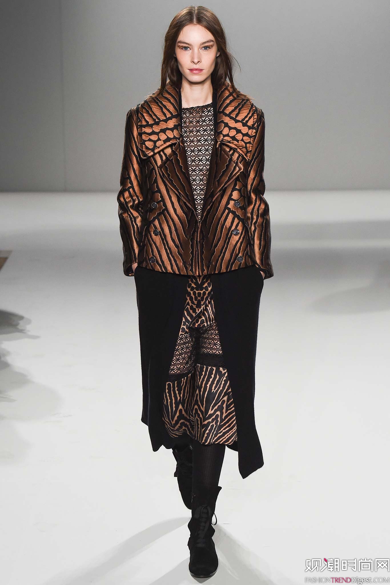 Temperley London 2015ﶬr(sh)bϵ(chng)DƬ