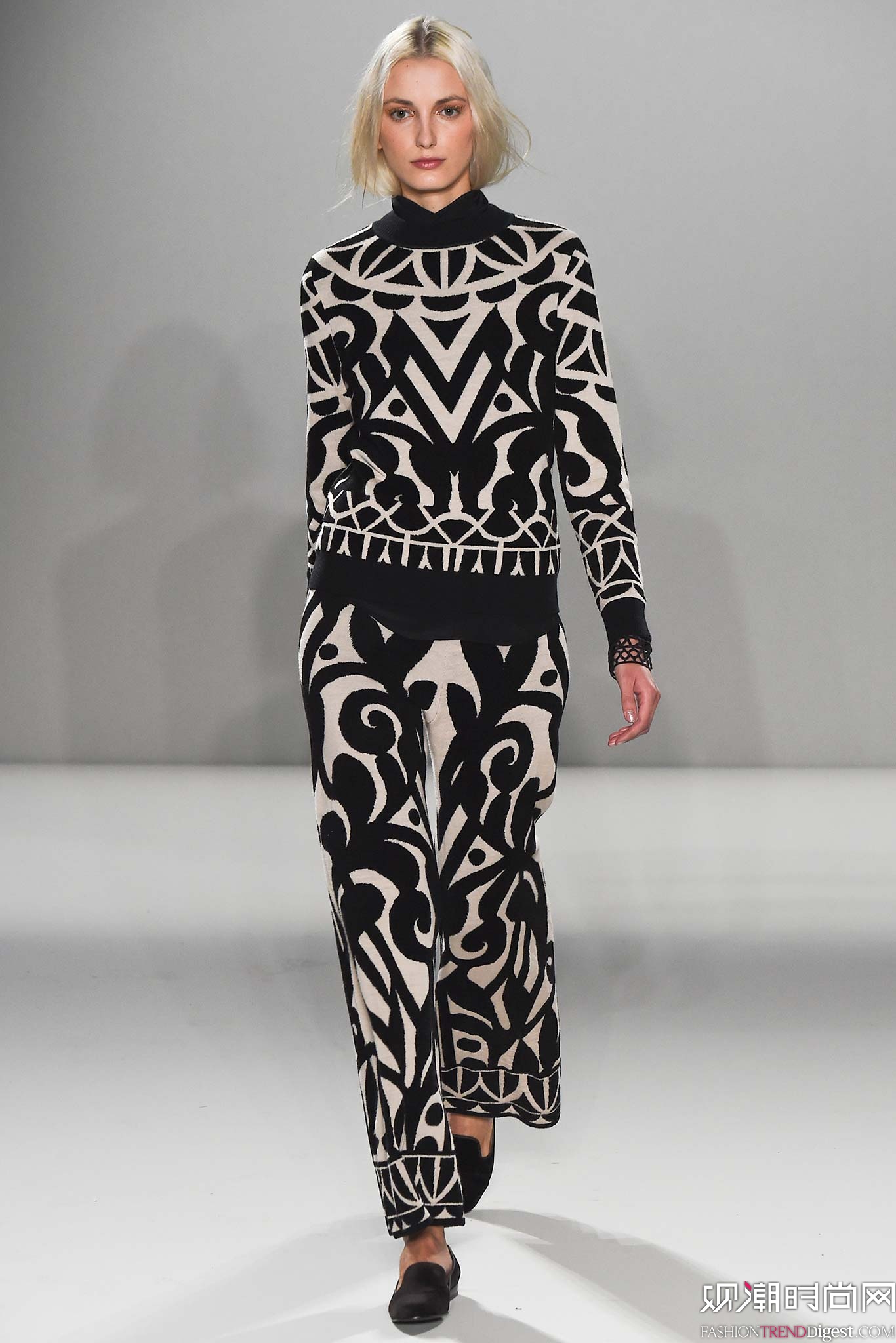 Temperley London 2015ﶬrbϵDƬ