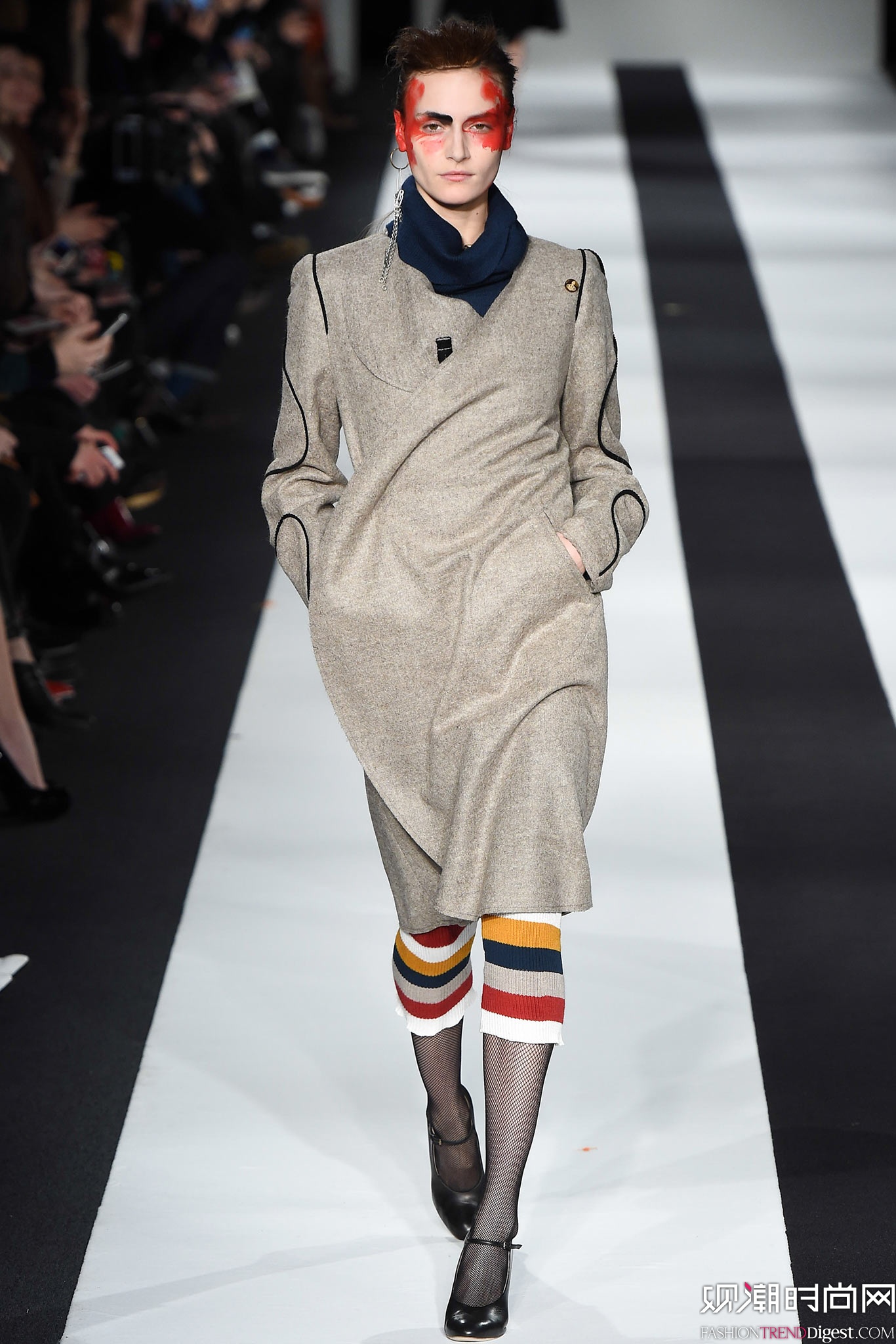 Vivienne Westwood Red Label 2015ﶬʱװϵ㳡ͼƬ