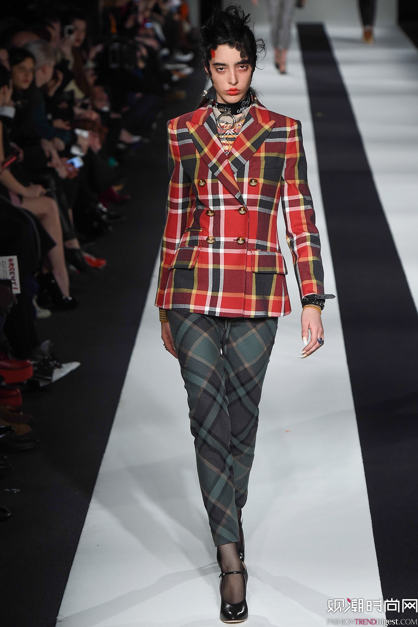 Vivienne Westwood Red Label 2015ﶬʱװϵ㳡ͼƬ