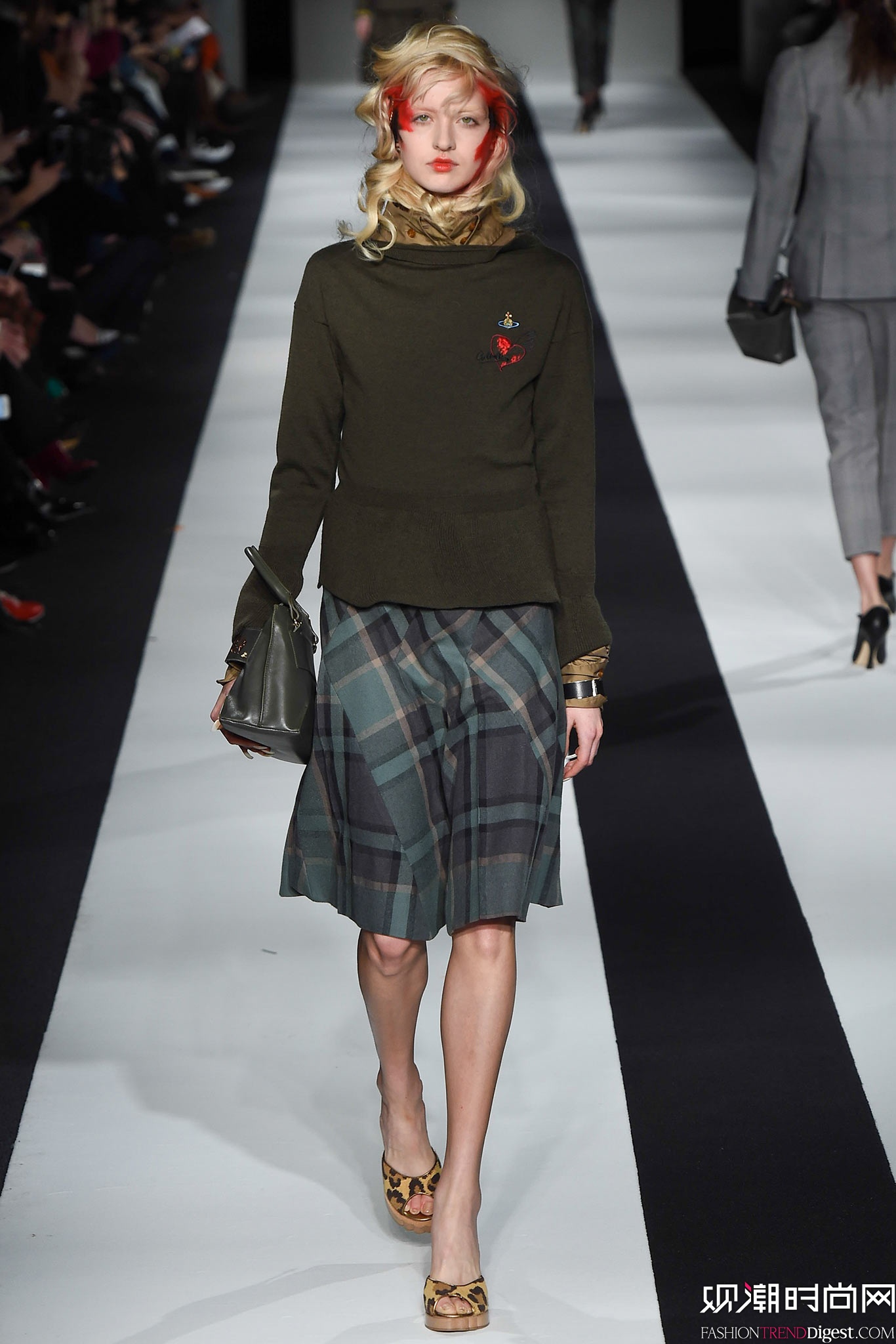 Vivienne Westwood Red Label 2015ﶬʱװϵ㳡ͼƬ