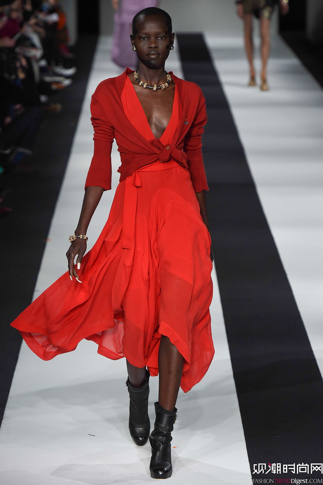 Vivienne Westwood Red Label 2015ﶬʱװϵ㳡ͼƬ