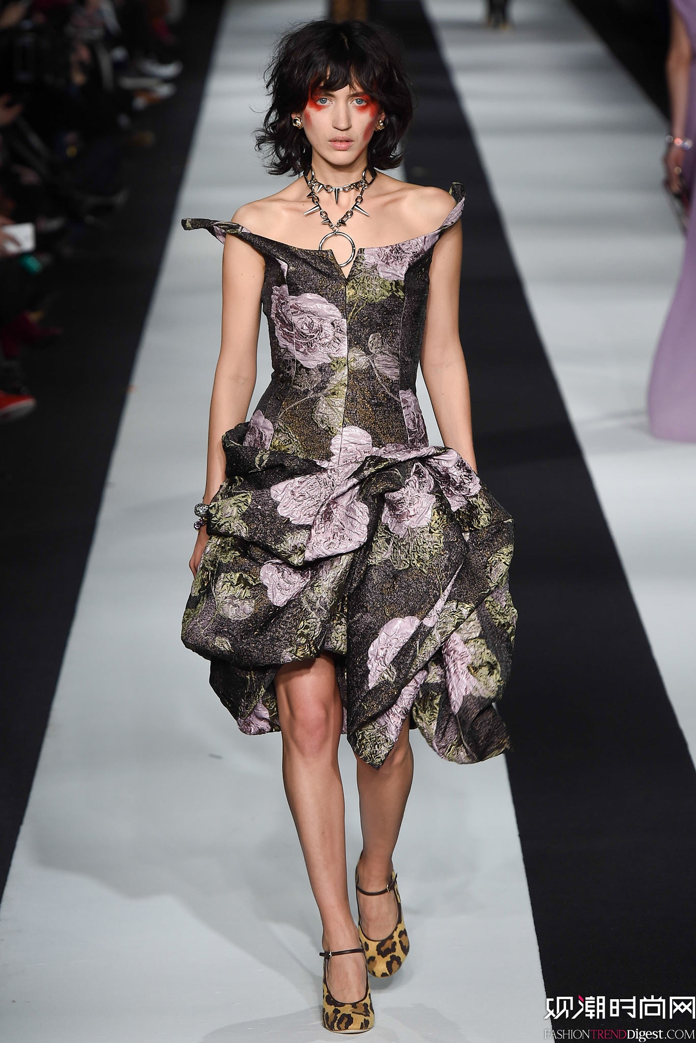 Vivienne Westwood Red Label 2015ﶬʱװϵ㳡ͼƬ