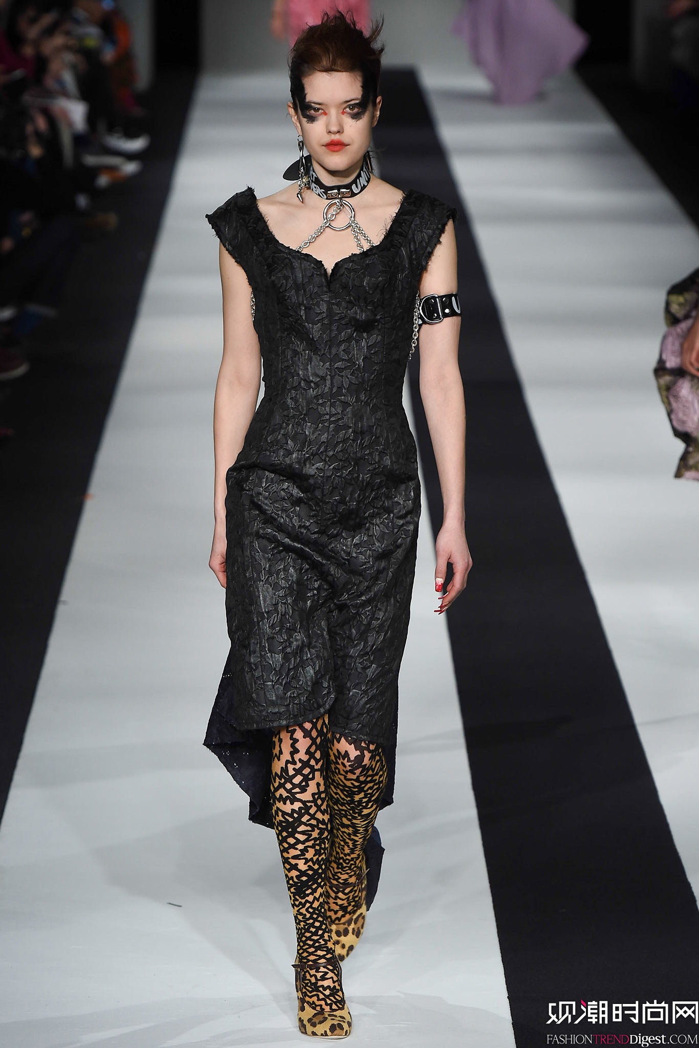 Vivienne Westwood Red Label 2015ﶬʱװϵ㳡ͼƬ