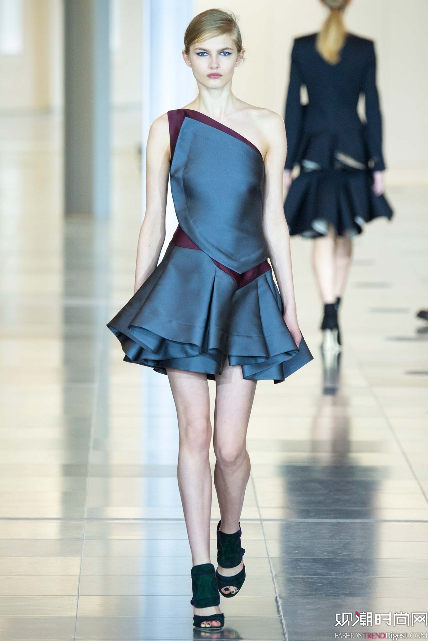 Antonio Berardi 2015ﶬrbϵDƬ