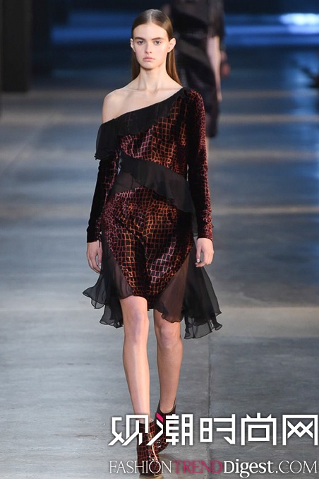 Christopher Kane 2015ﶬʱװϵ㳡ͼƬ