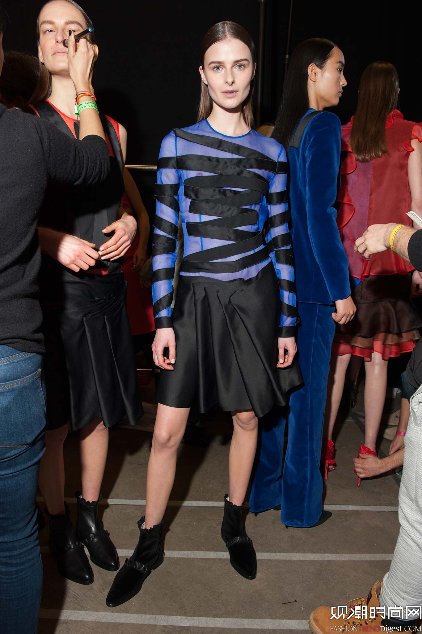 Christopher Kane 2015�ﶬʱװ��ϵ���㳡����ͼƬ