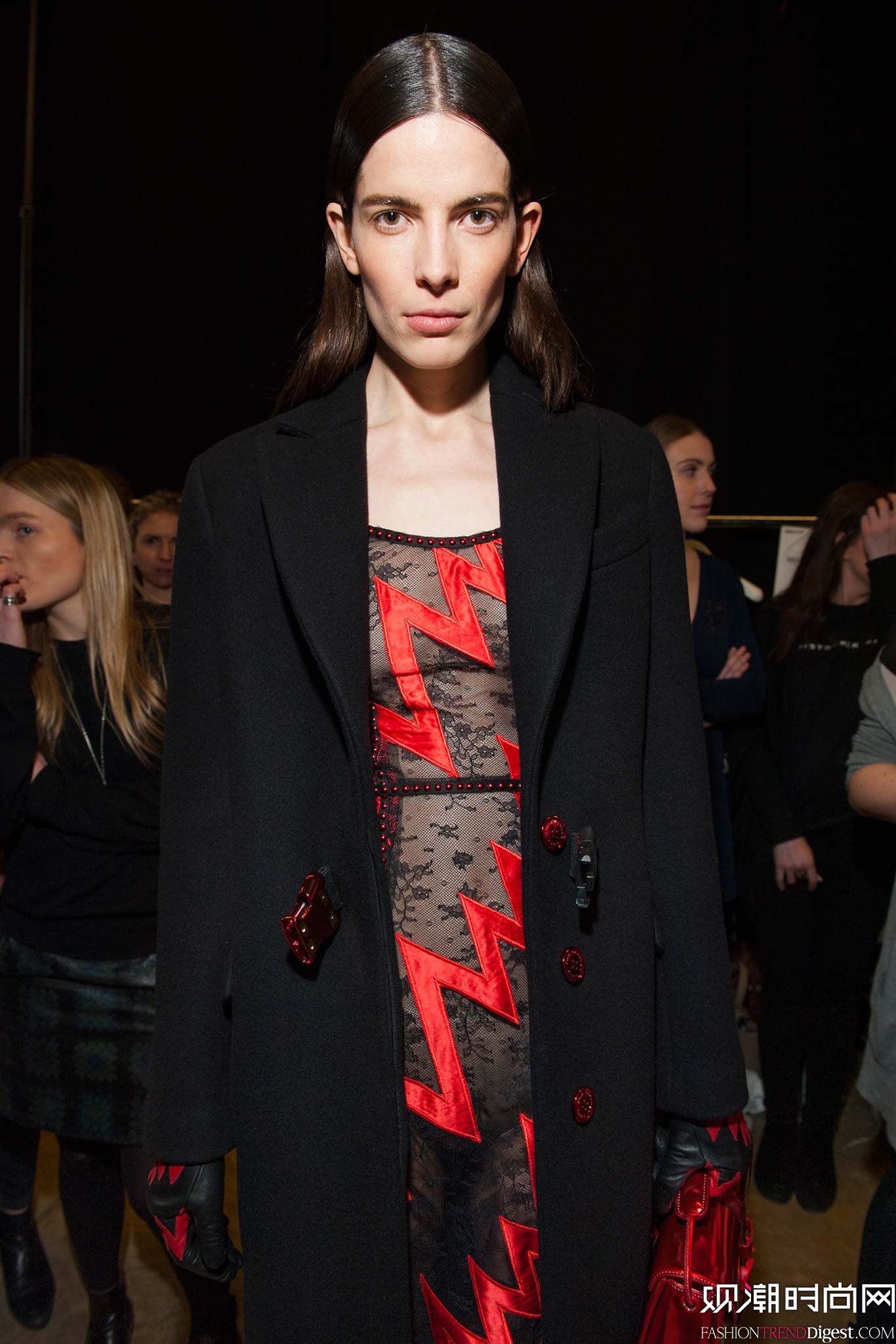 Christopher Kane 2015�ﶬʱװ��ϵ���㳡����ͼƬ