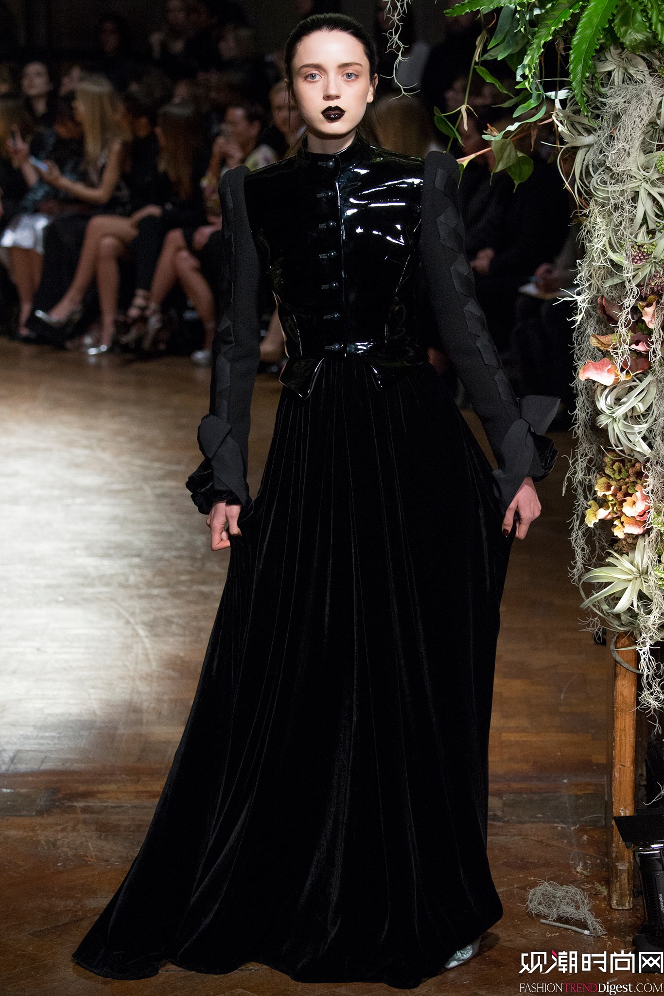Giles 2015ﶬrbϵDƬ